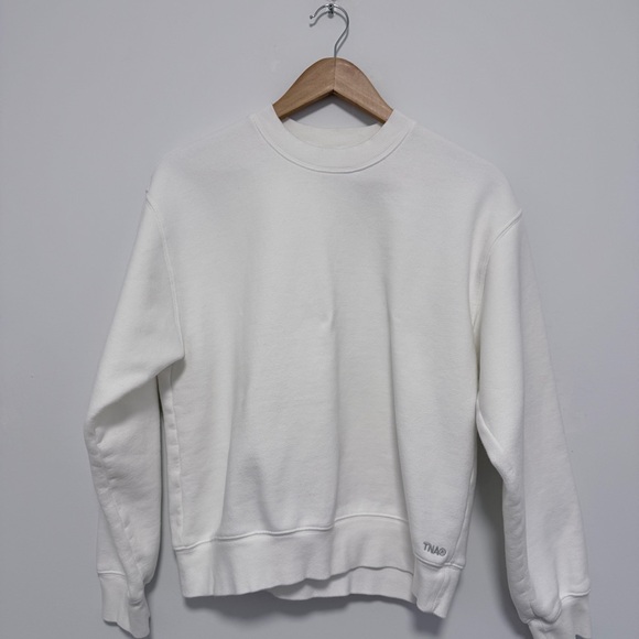 Aritzia Tna Cozy Fleece Perfect Crew Sweatshirt - Picture 2 of 8